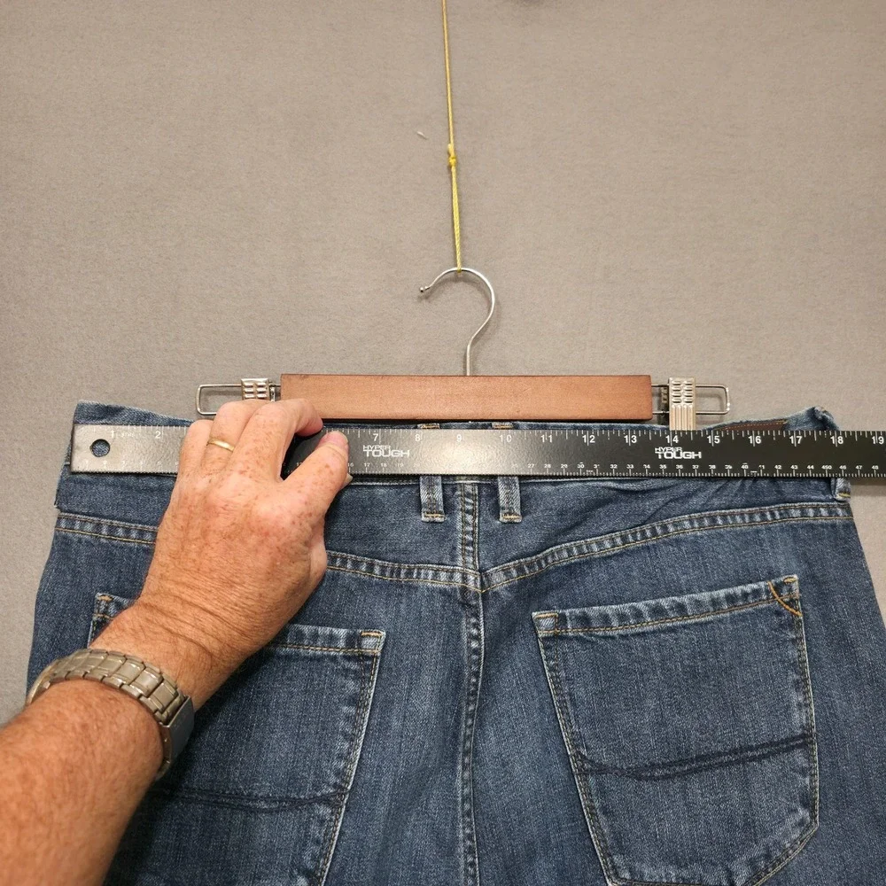Tommy Bahama Men's Blue Denim Jeans Size 36x30 Actual 36x31.5‎